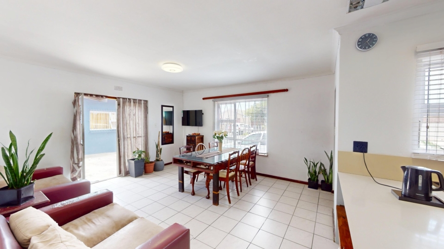 5 Bedroom Property for Sale in Colorado Park Western Cape